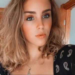 Meet your Posher, Bridget